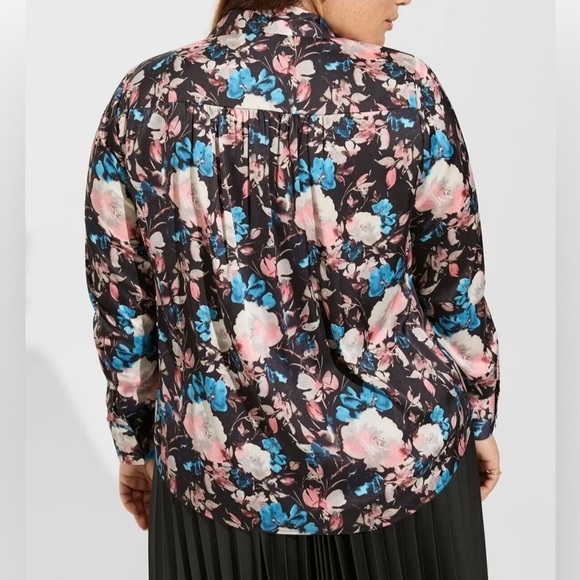 Torrid Madison Floral Button-Up Long Sleeve Shirt Multi Plus 1X - Picture 3 of 11